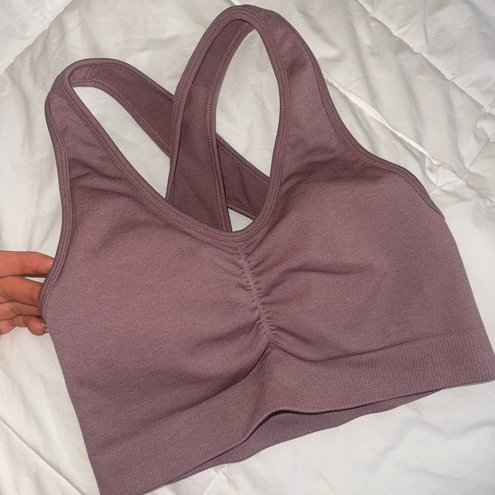 Alphalete amplify sports bra